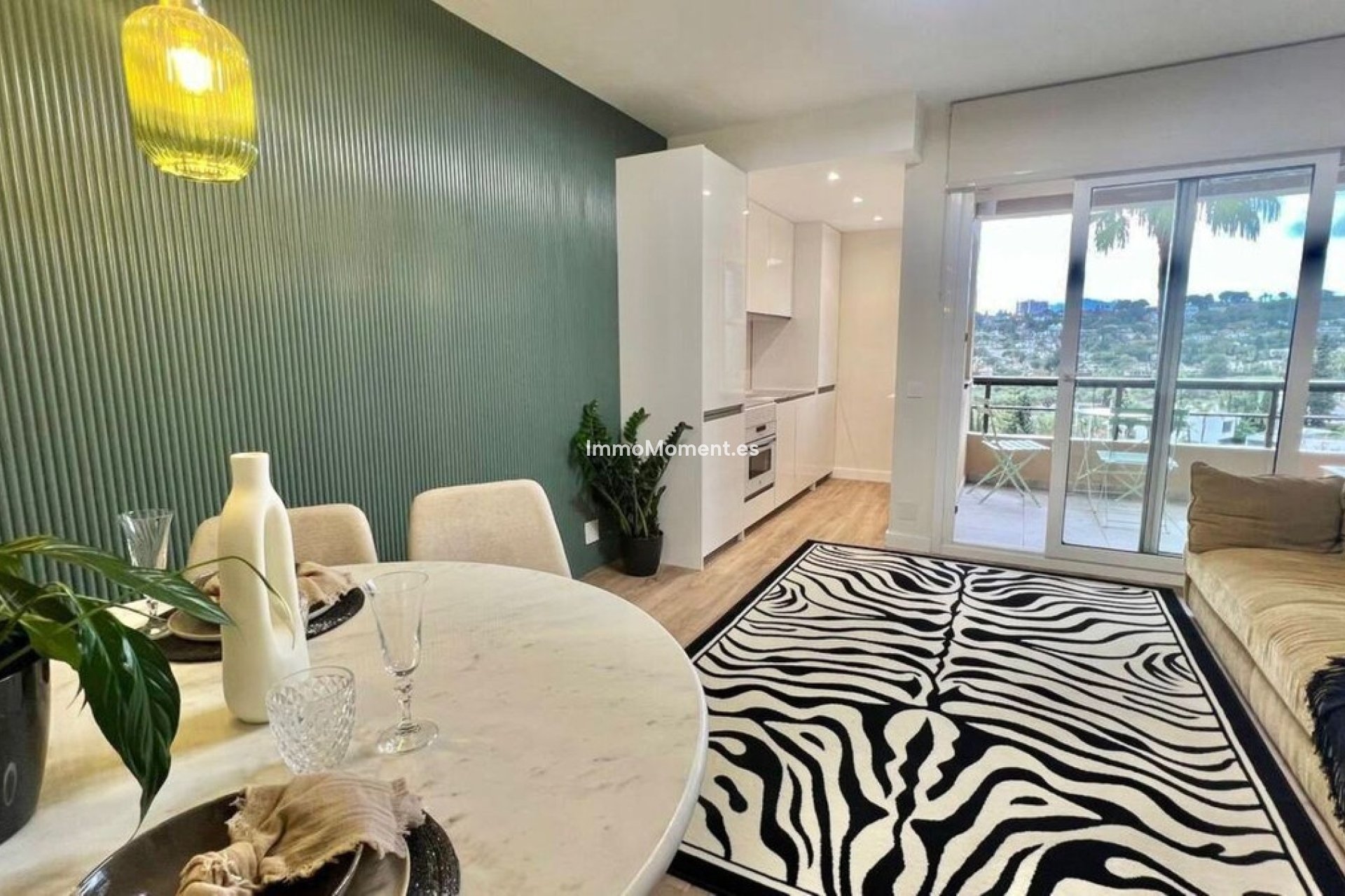 Revente - Appartement - Marbella - Nueva Andalucía