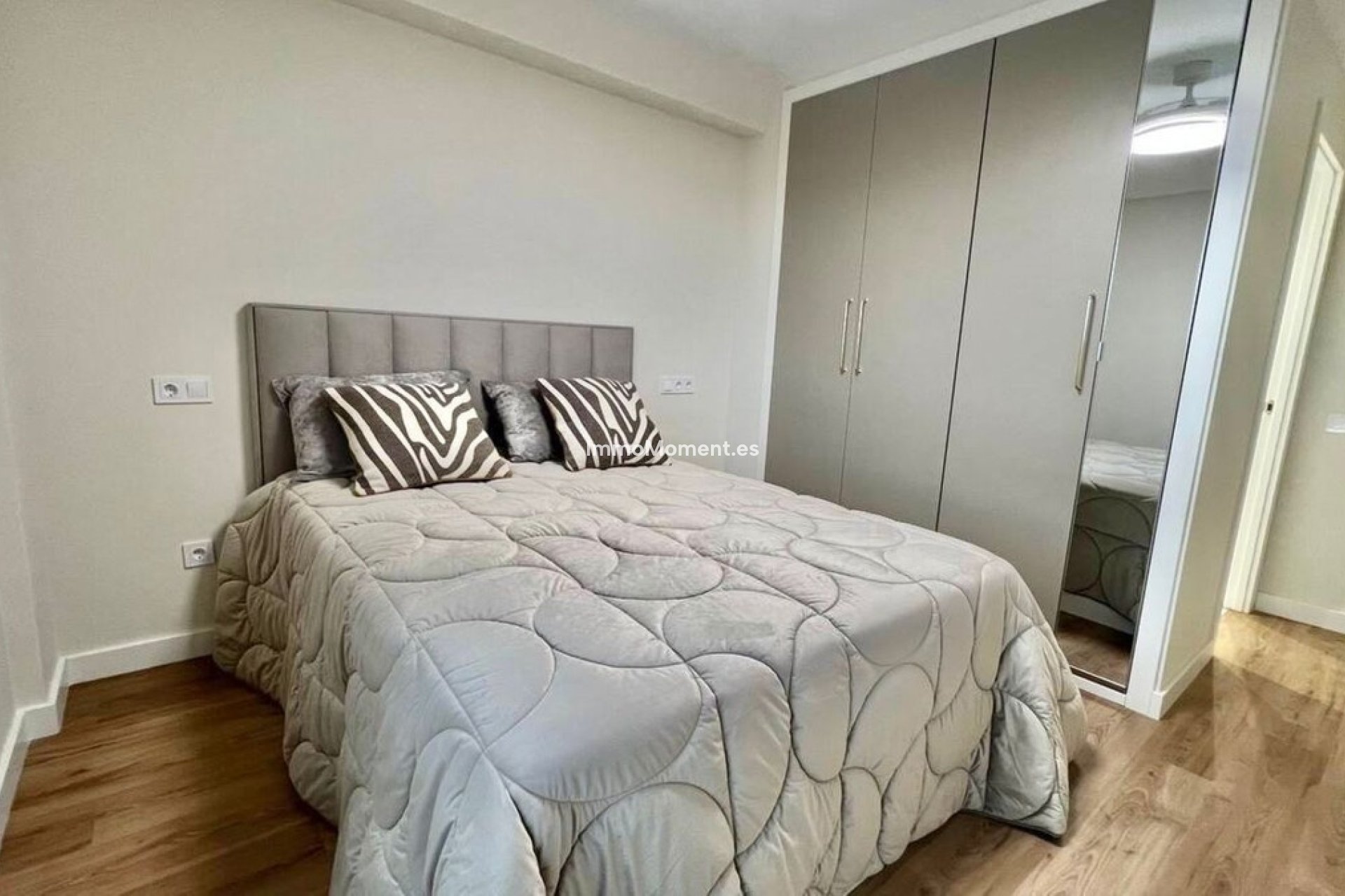 Revente - Appartement - Marbella - Nueva Andalucía