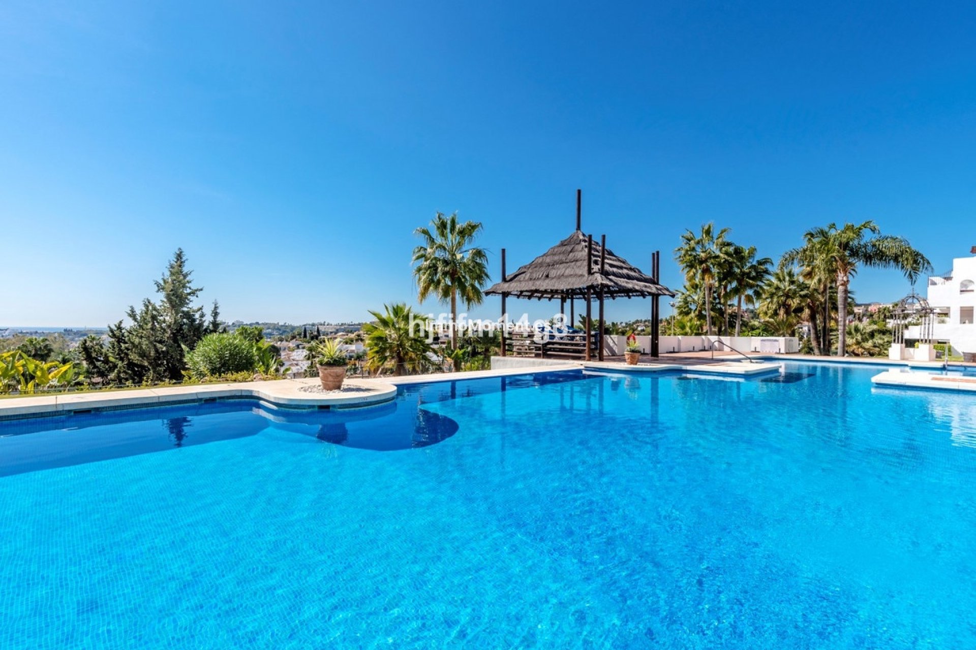 Revente - Appartement - Marbella - Nueva Andalucía