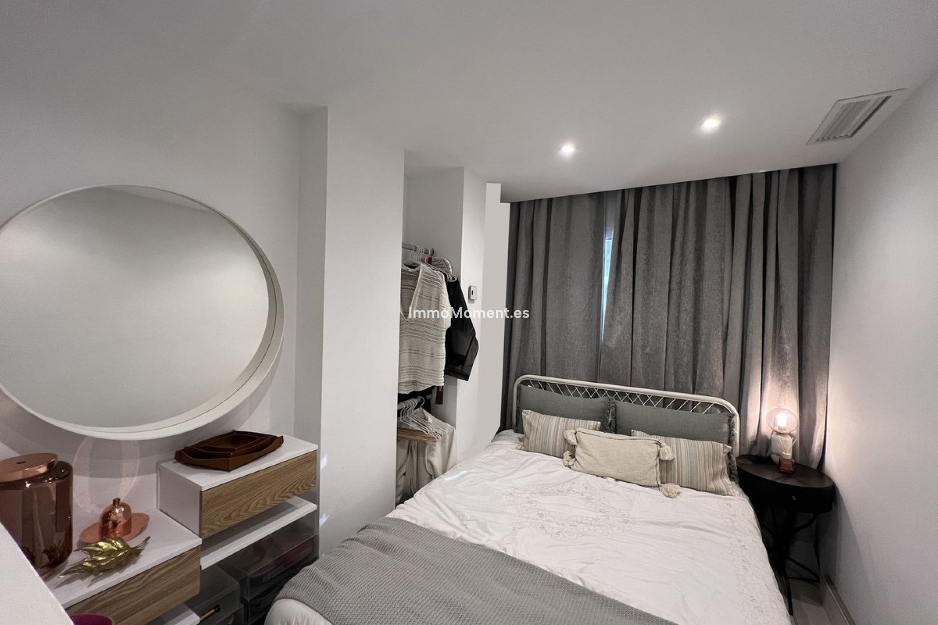 Revente - Appartement - Marbella - Nueva Andalucía