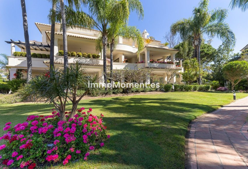 Revente - Appartement - Marbella - Nueva Andalucía