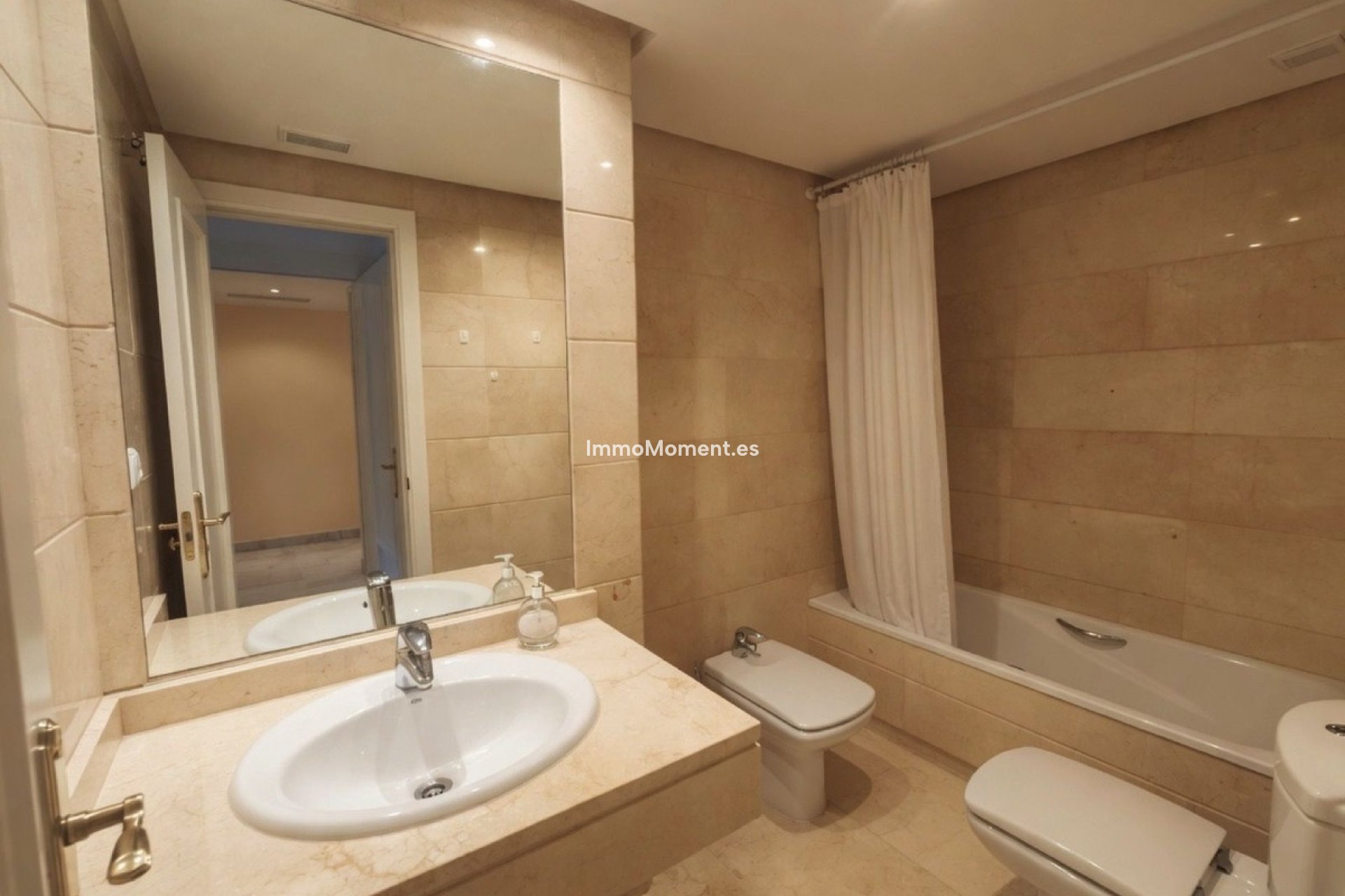 Revente - Appartement - Marbella - Nueva Andalucía