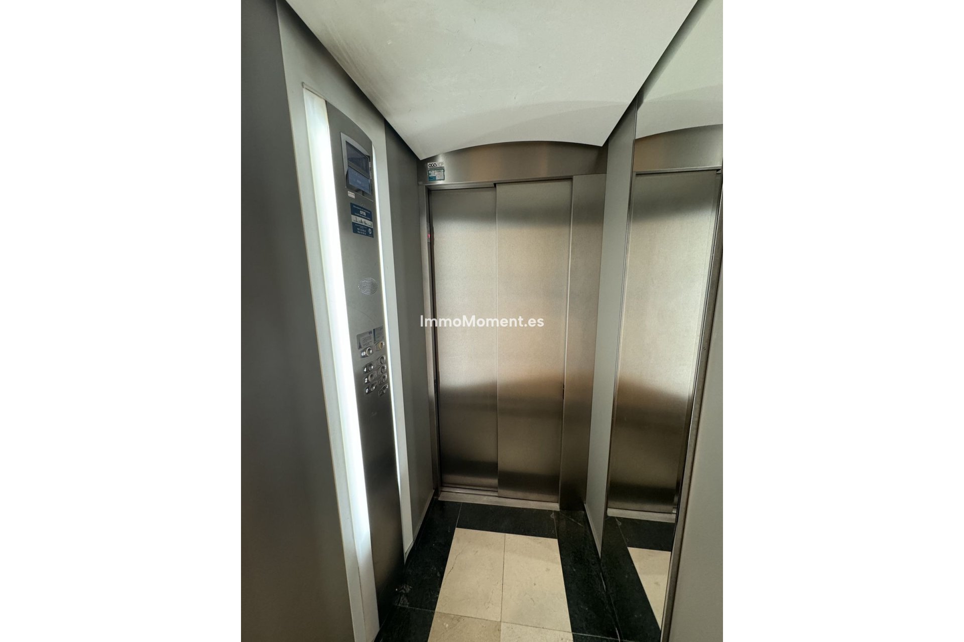 Revente - Appartement - Marbella - Nueva Andalucía