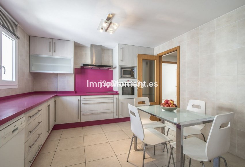 Revente - Appartement - Marbella - Nueva Andalucía