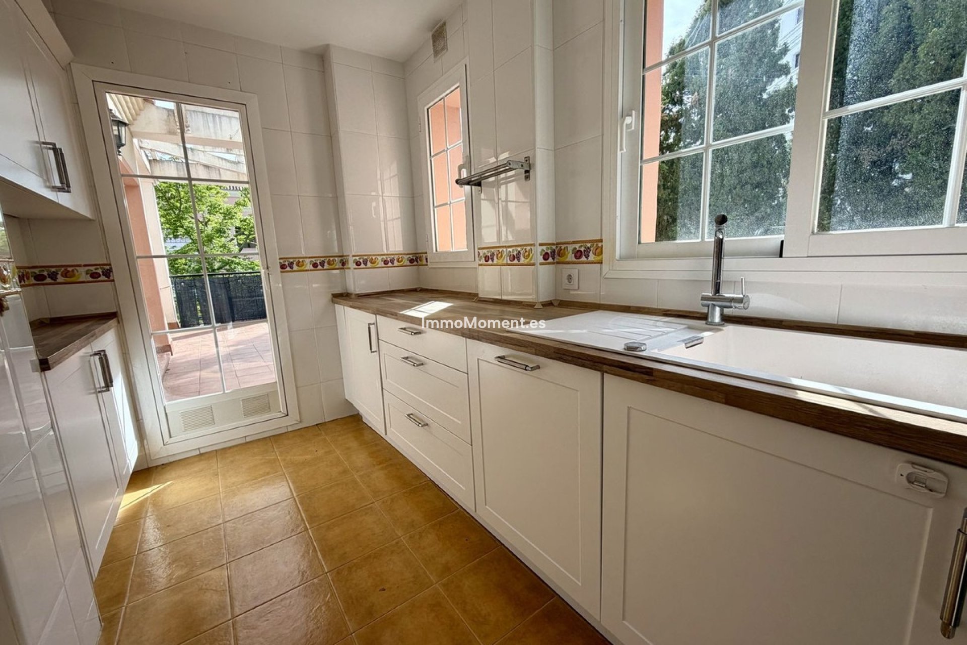 Revente - Appartement - Marbella - Nueva Andalucía