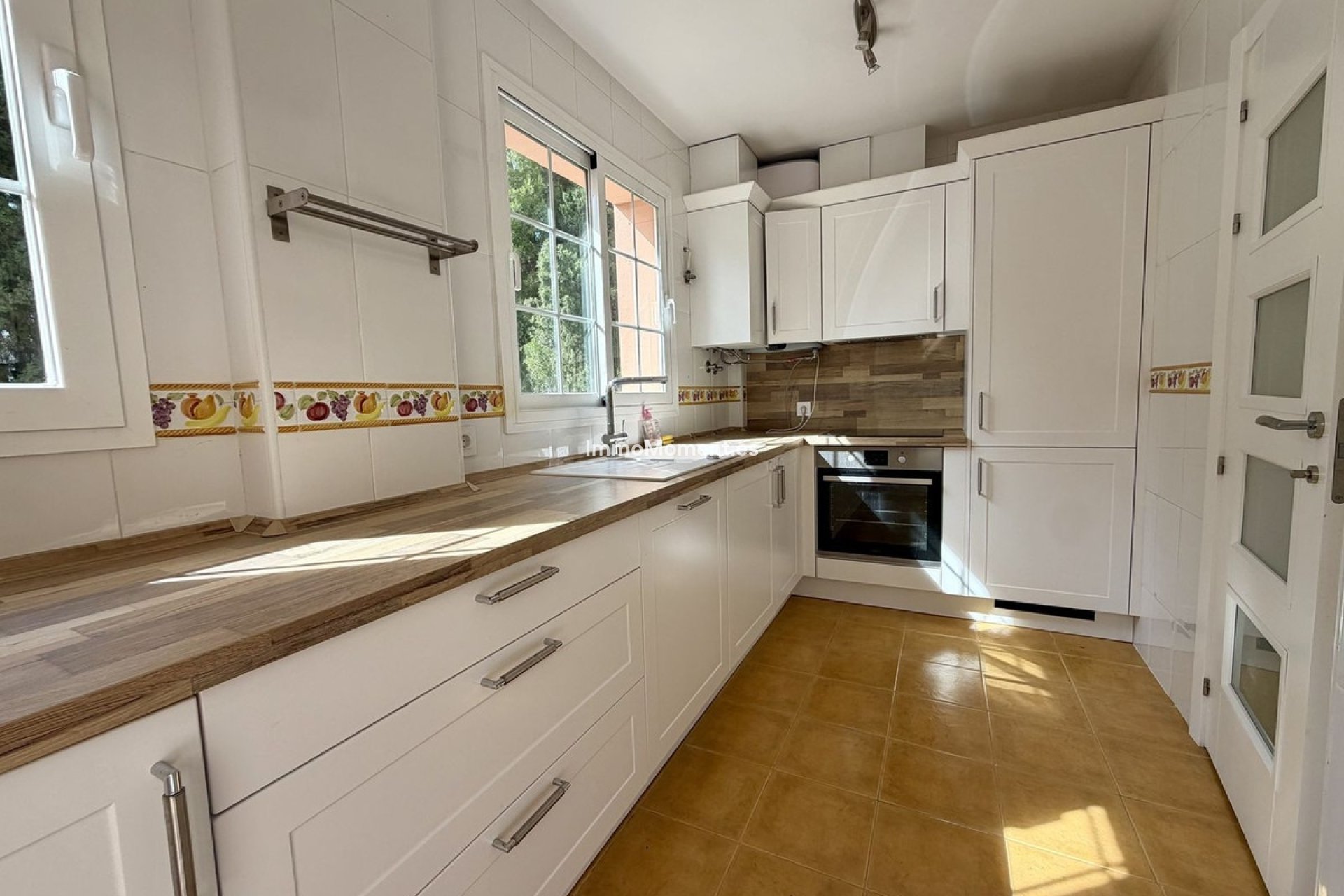 Revente - Appartement - Marbella - Nueva Andalucía