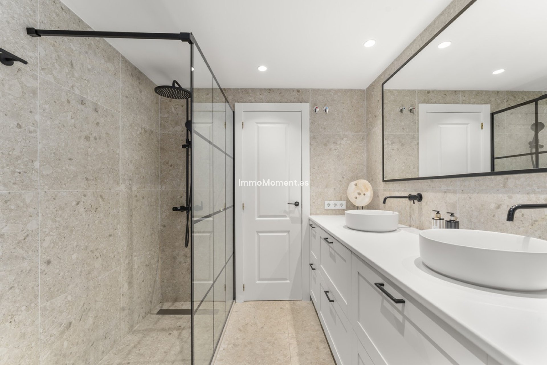 Revente - Appartement - Marbella - Nueva Andalucía