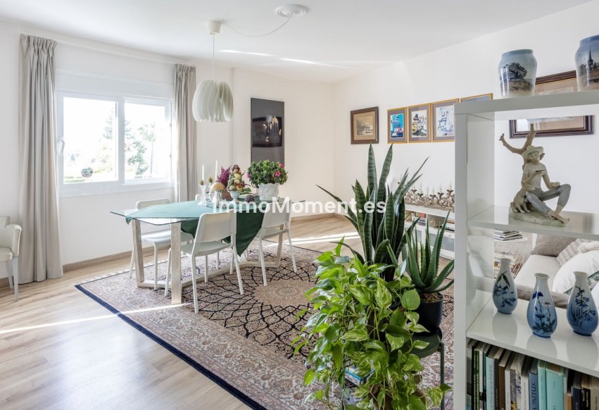 Revente - Appartement - Marbella - Nueva Andalucía
