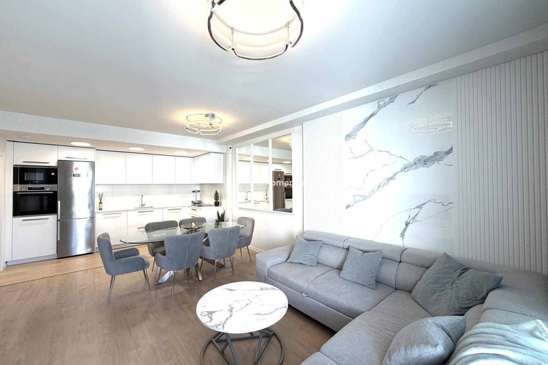 Revente - Appartement - Marbella - Nueva Andalucía