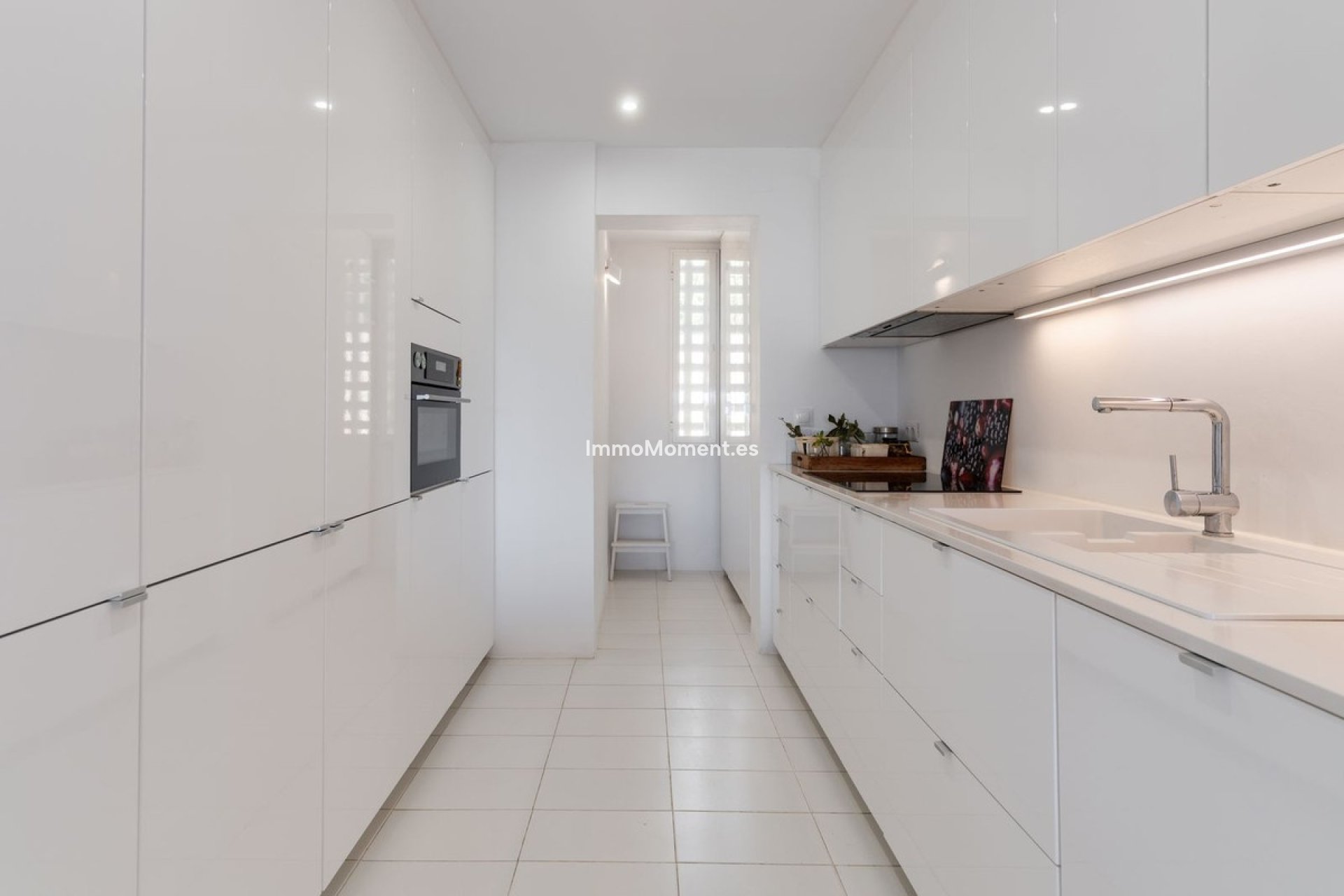 Revente - Appartement - Marbella - Nueva Andalucía