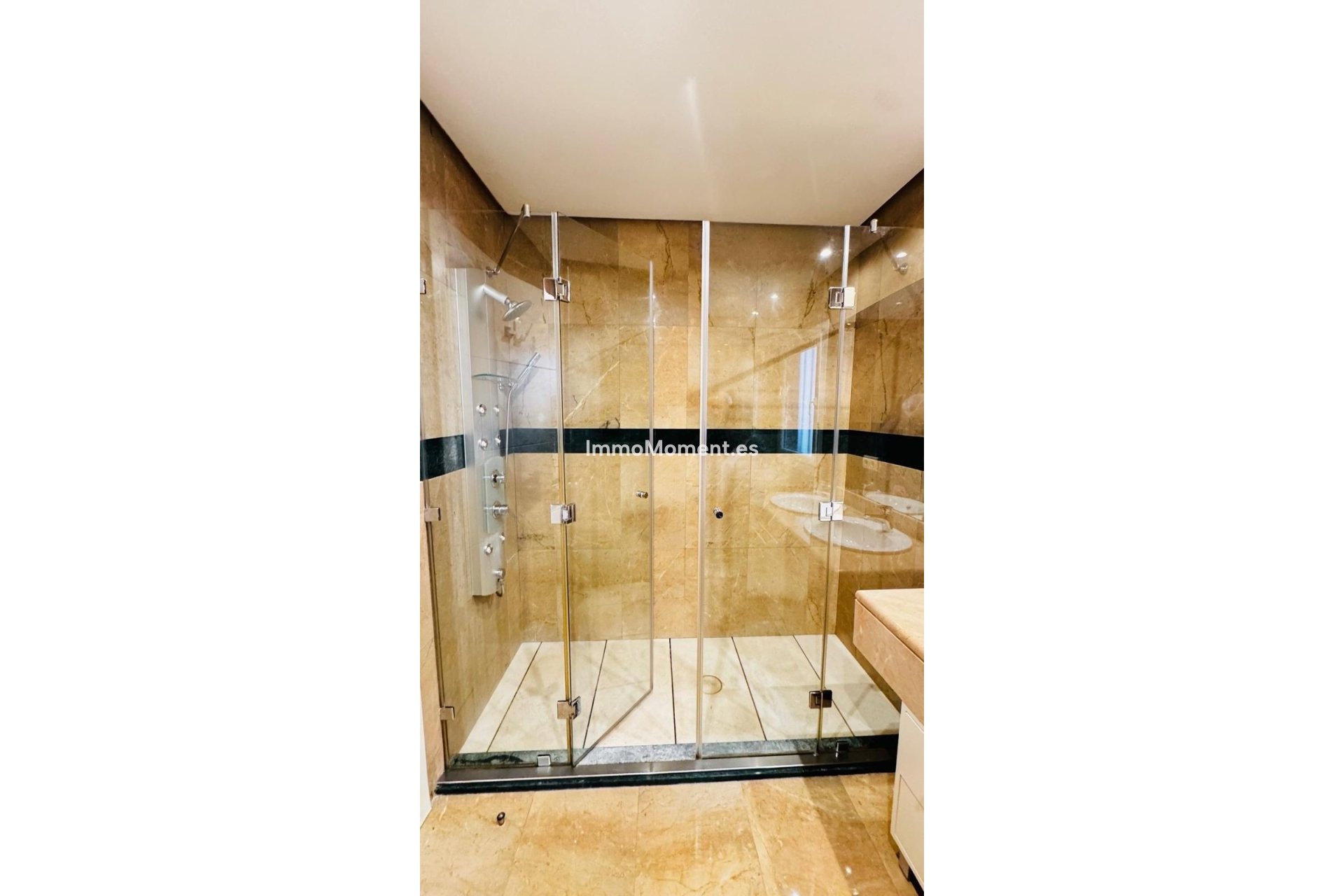 Revente - Appartement - Marbella - Nueva Andalucía