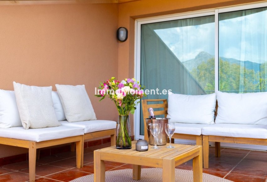 Revente - Appartement - Marbella - Nueva Andalucía