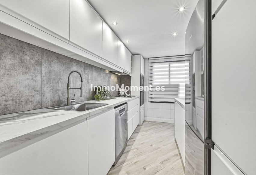 Revente - Appartement - Marbella - Nueva Andalucía