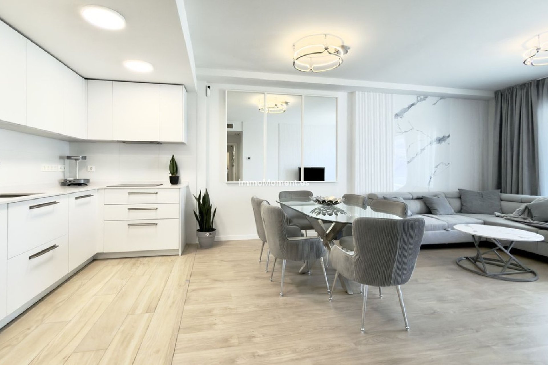 Revente - Appartement - Marbella - Nueva Andalucía