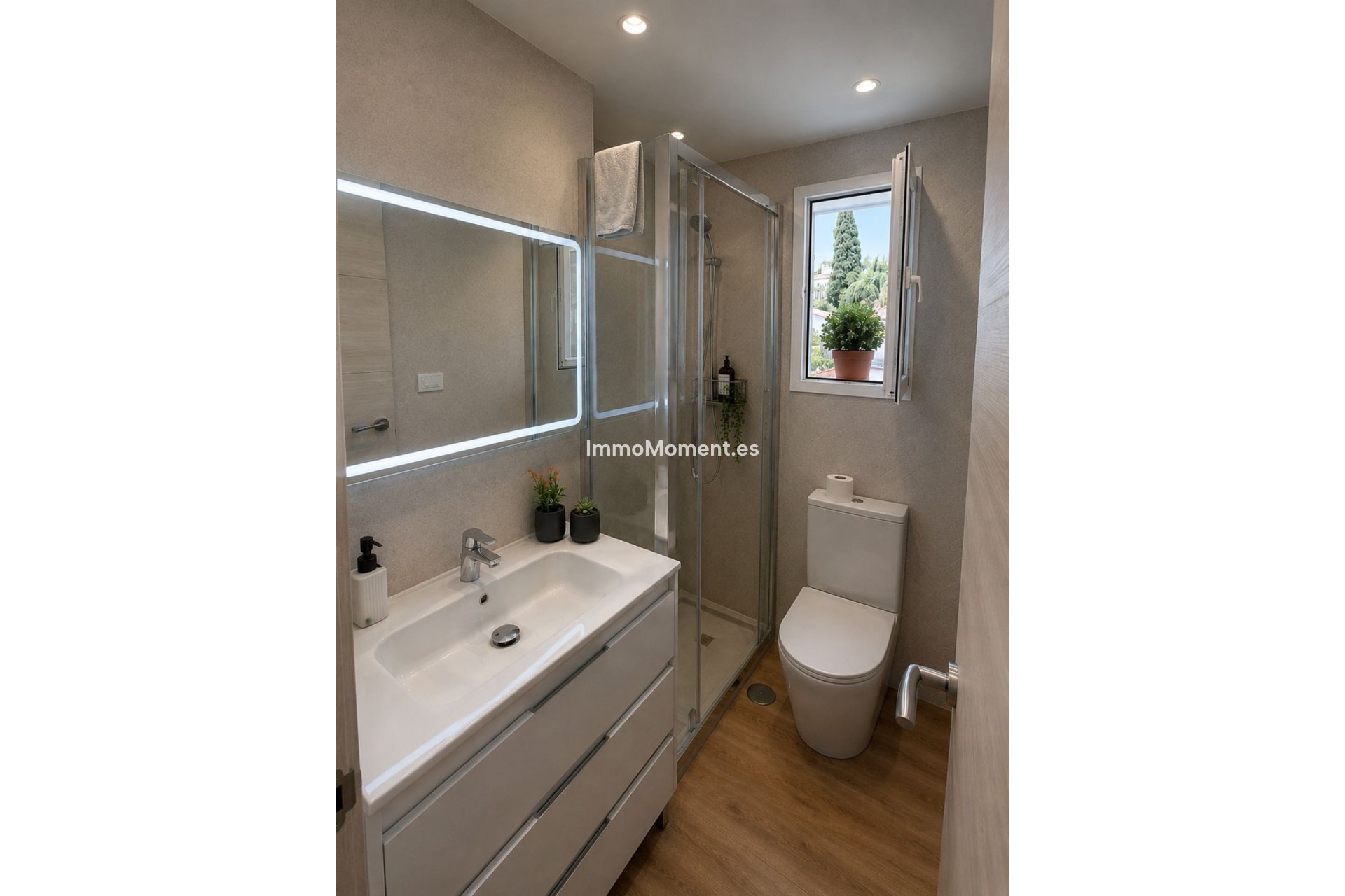 Revente - Appartement - Marbella - Nueva Andalucía