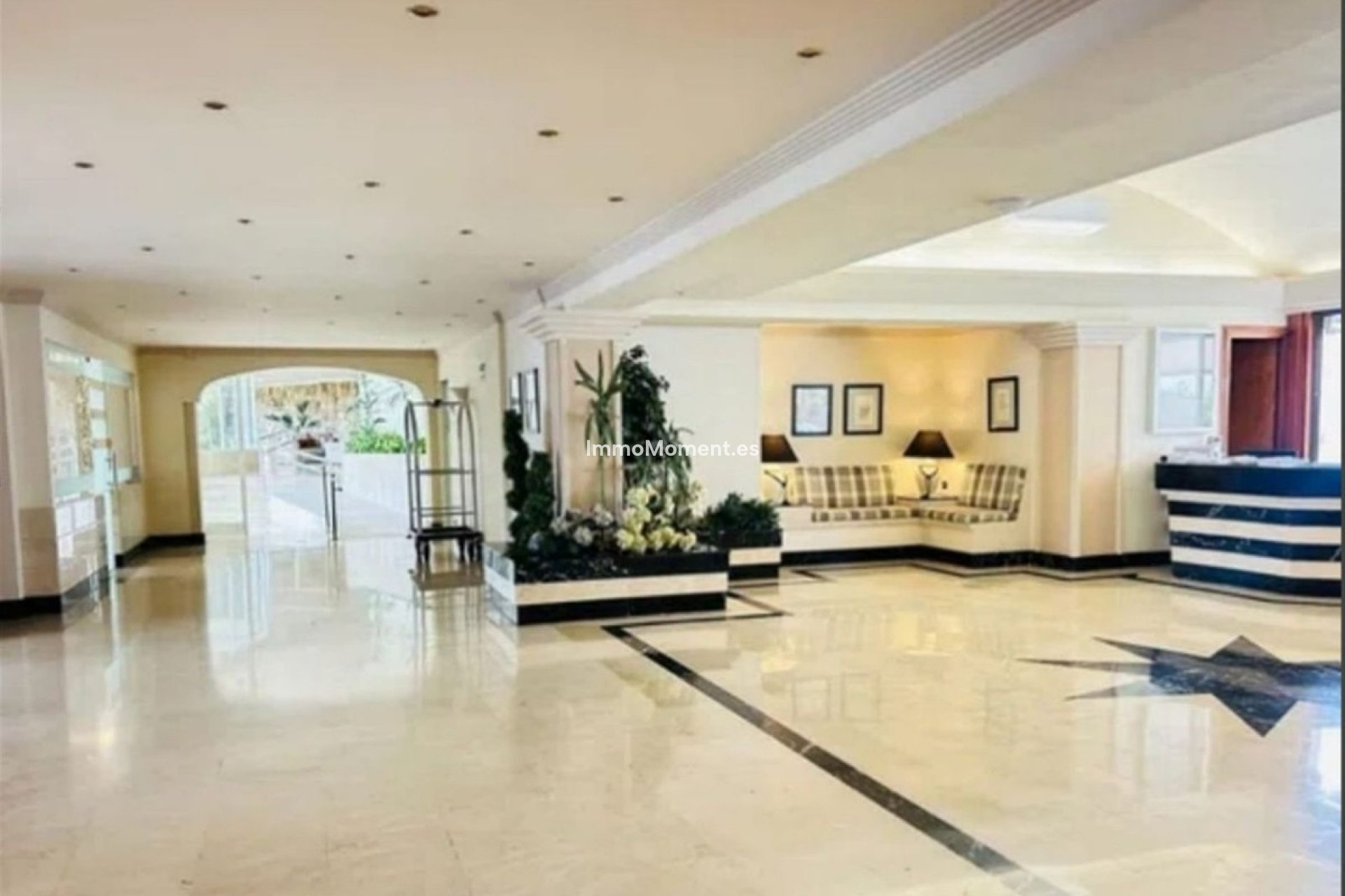 Revente - Appartement - Marbella - Nueva Andalucía