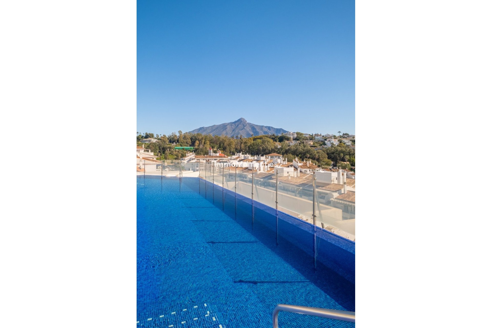 Revente - Appartement - Marbella - Nueva Andalucía
