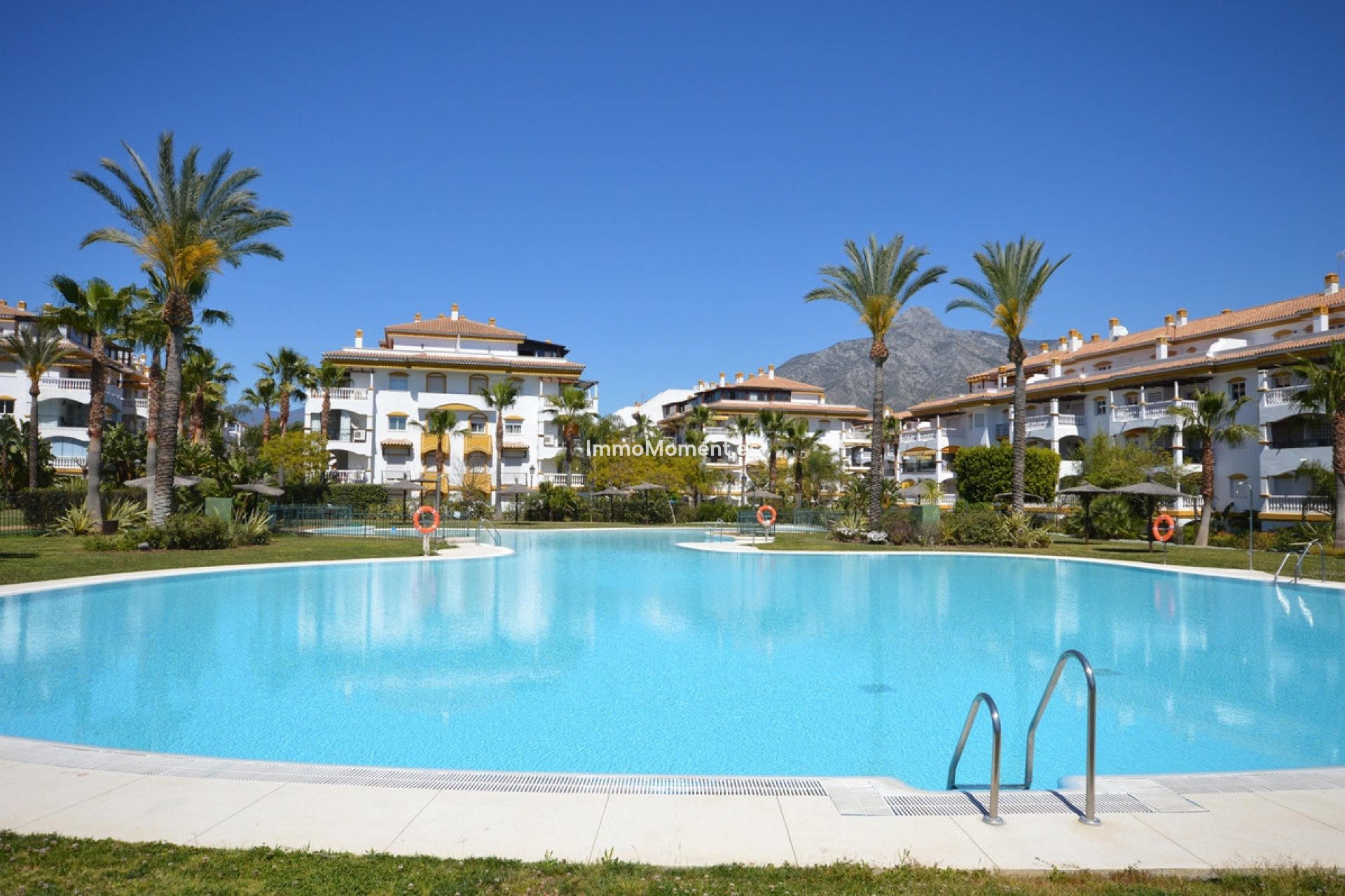 Revente - Appartement - Marbella - Nueva Andalucía