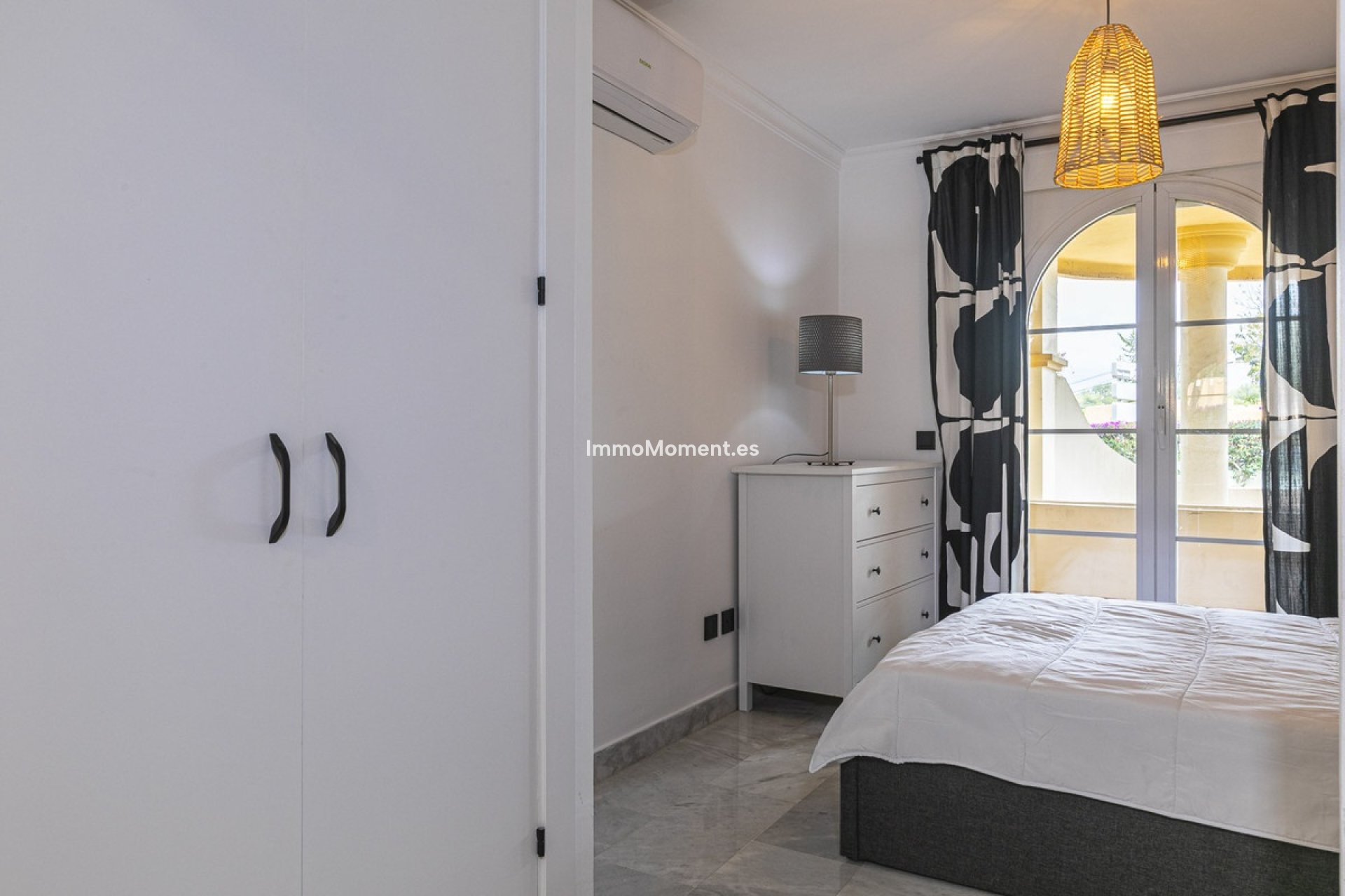 Revente - Appartement - Marbella - Nueva Andalucía
