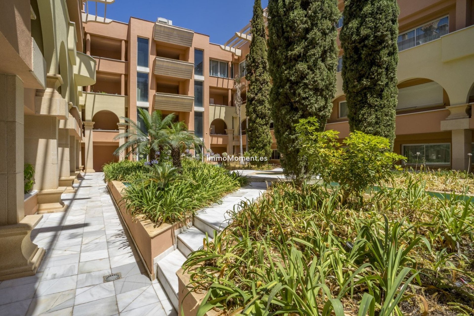 Revente - Appartement - Marbella - Nueva Andalucía