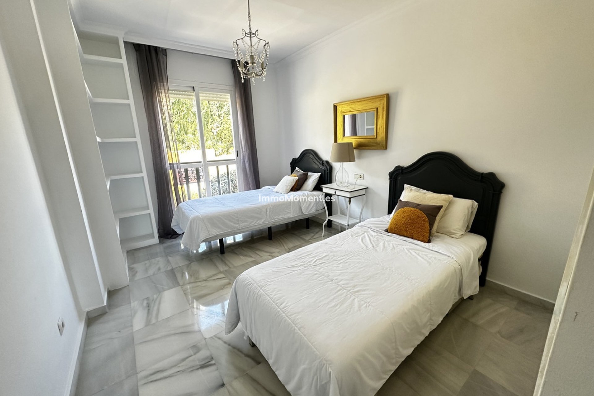 Revente - Appartement - Marbella - Nueva Andalucía