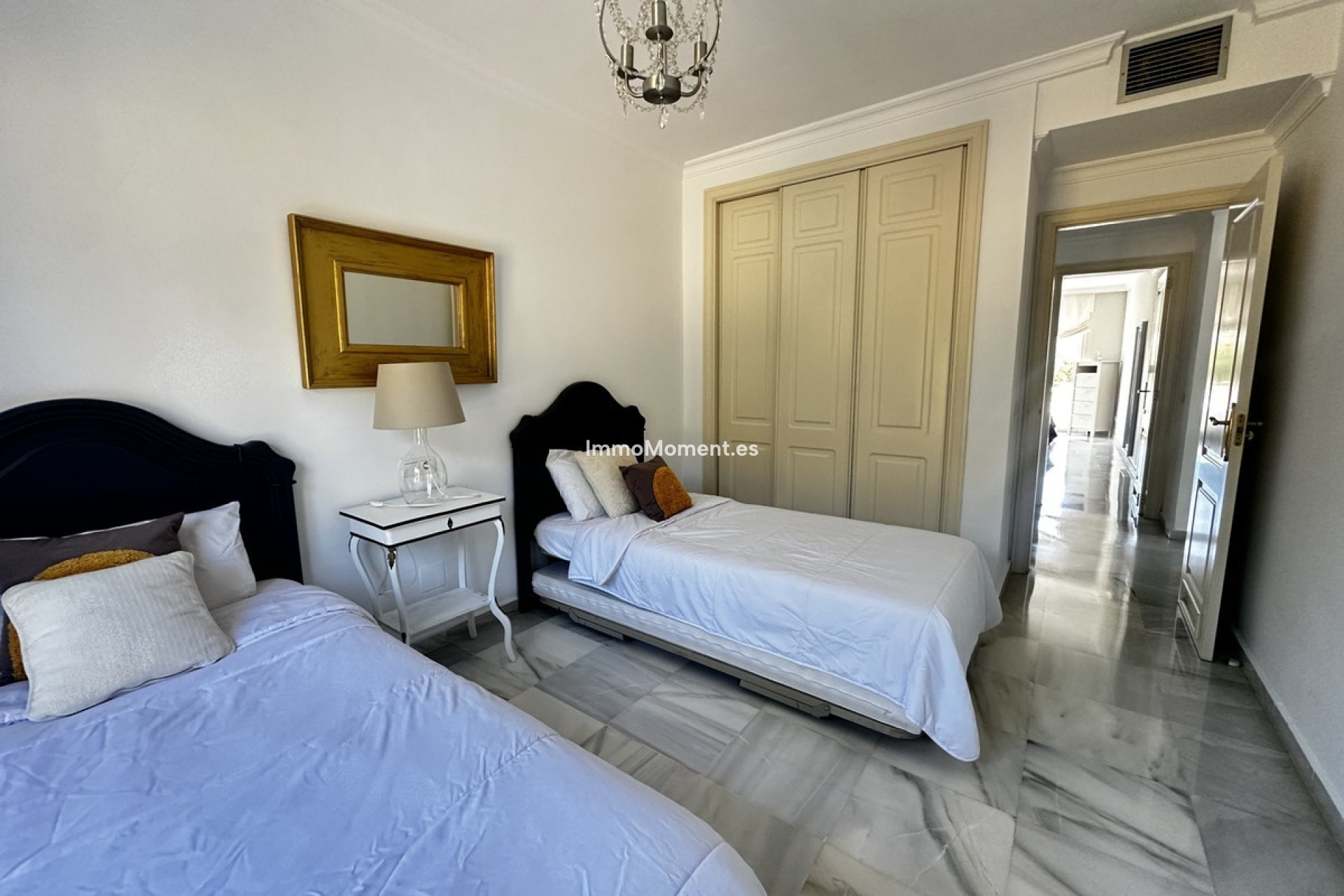 Revente - Appartement - Marbella - Nueva Andalucía