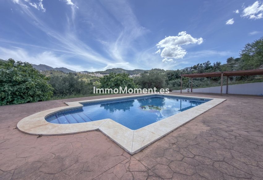 Revente - Maison de campagne - Intérieur                       - Monda