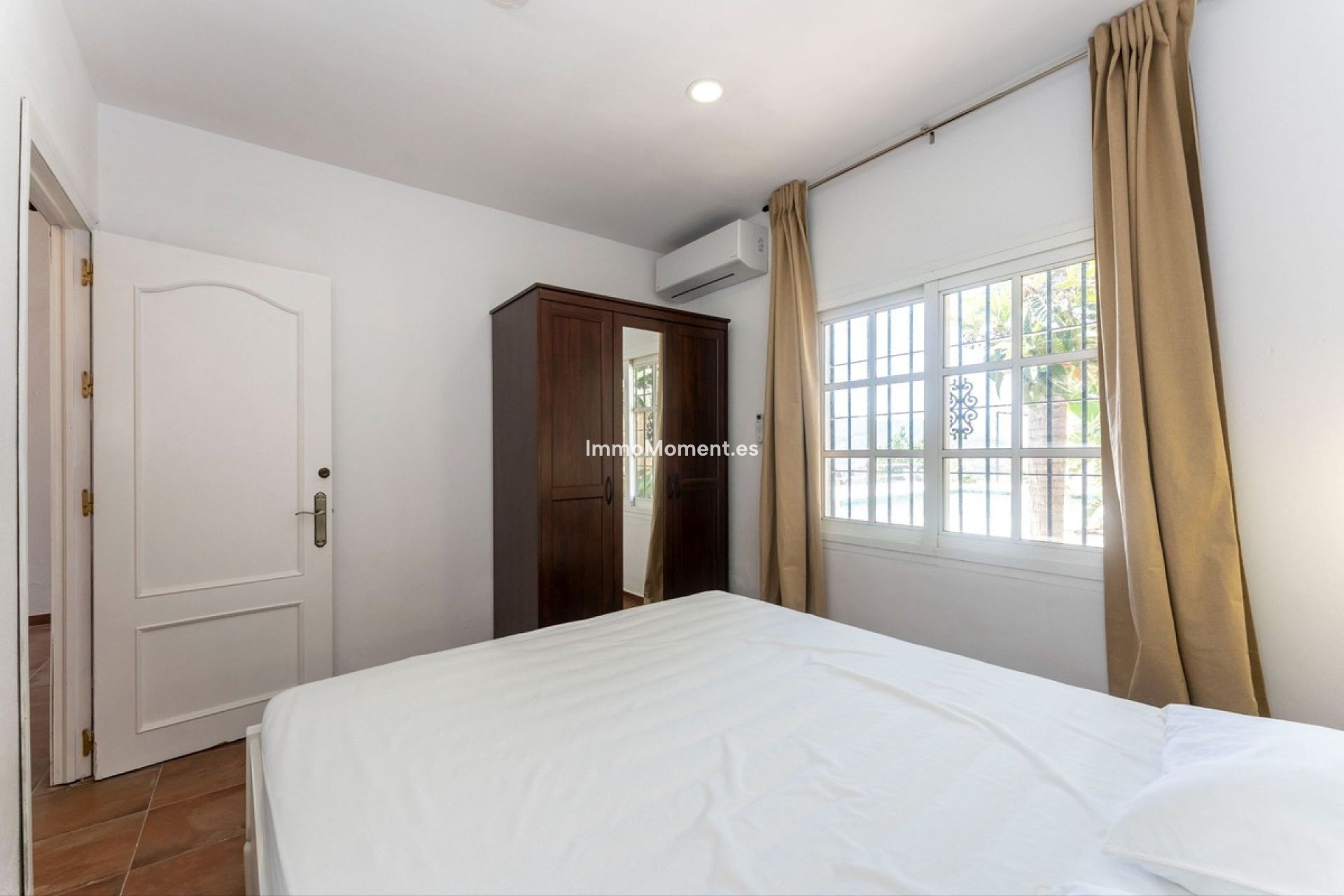 Revente - Maison de campagne - Intérieur                       - Monda