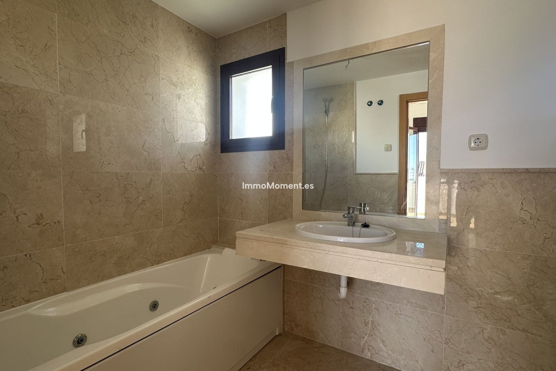 Revente - Maison mitoyenne - Casares - Doña Julia