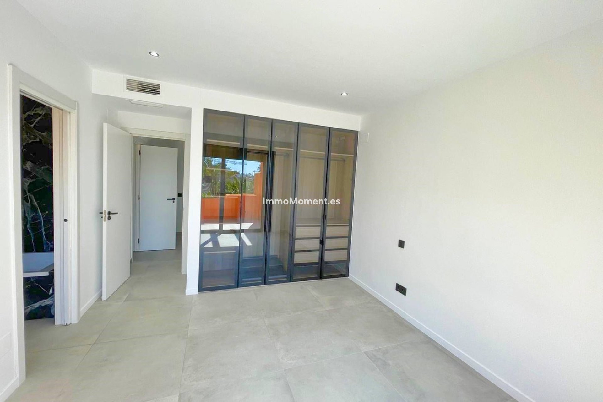 Revente - Maison mitoyenne - El Paraiso - New Golden Mile