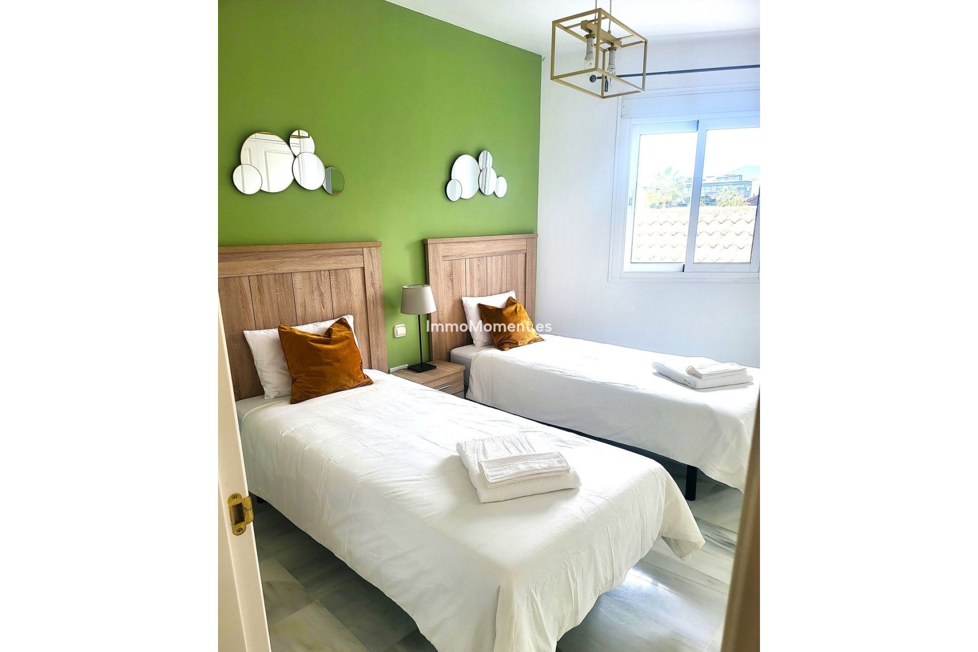 Revente - Maison mitoyenne - Estepona  - Benamara