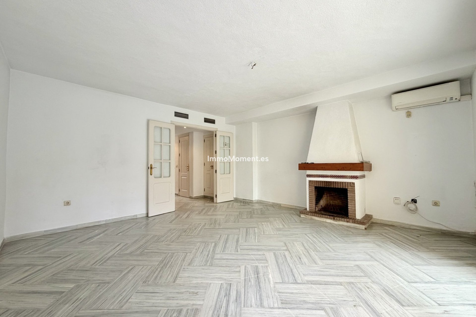 Revente - Maison mitoyenne - Estepona  - Estepona Centro