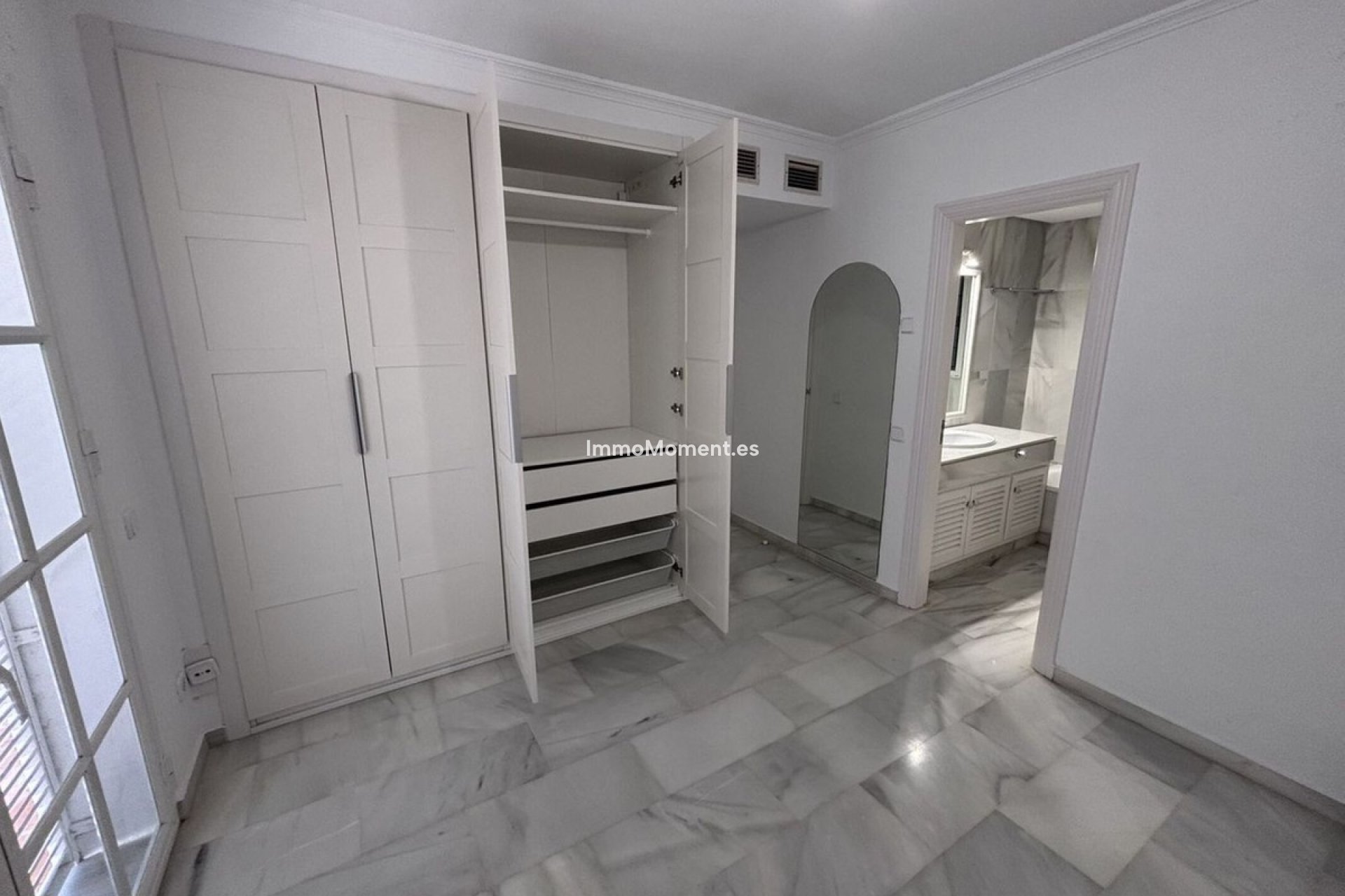 Revente - Maison mitoyenne - Estepona  - Estepona Centro