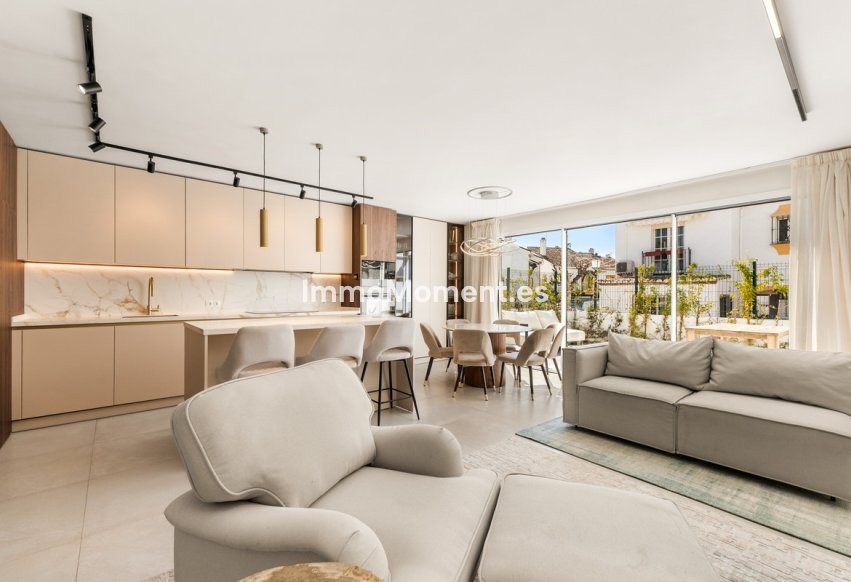 Revente - Maison mitoyenne - Estepona  - Estepona Centro