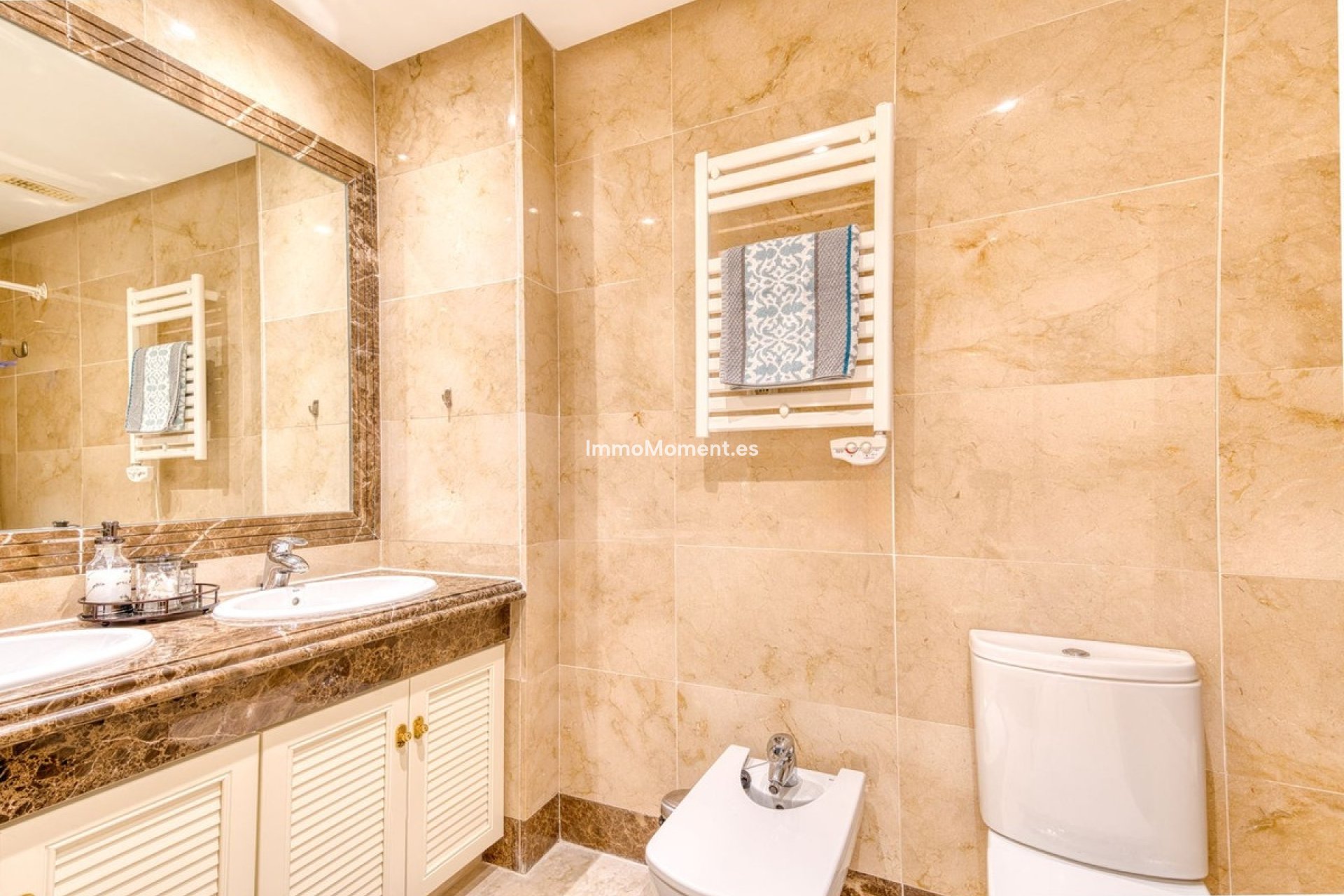 Revente - Maison mitoyenne - Estepona  - Estepona Centro