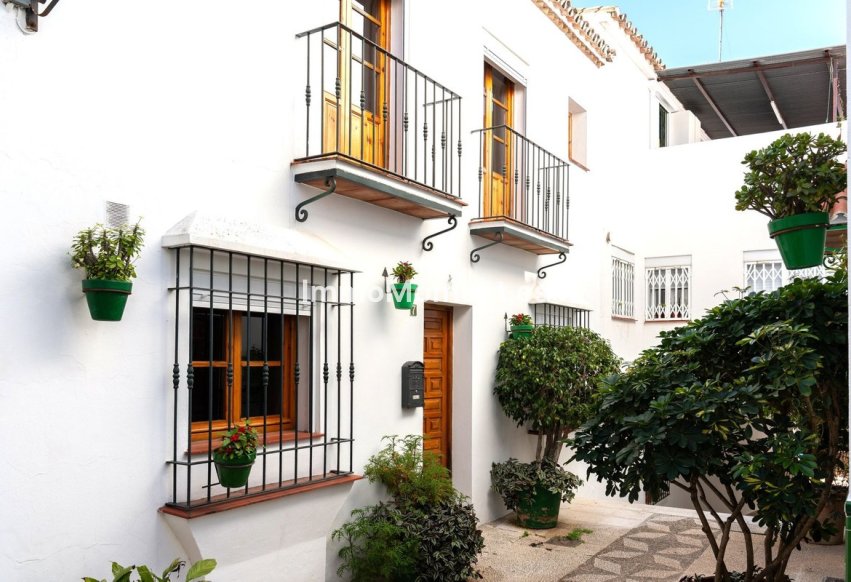 Revente - Maison mitoyenne - Estepona  - Estepona Centro