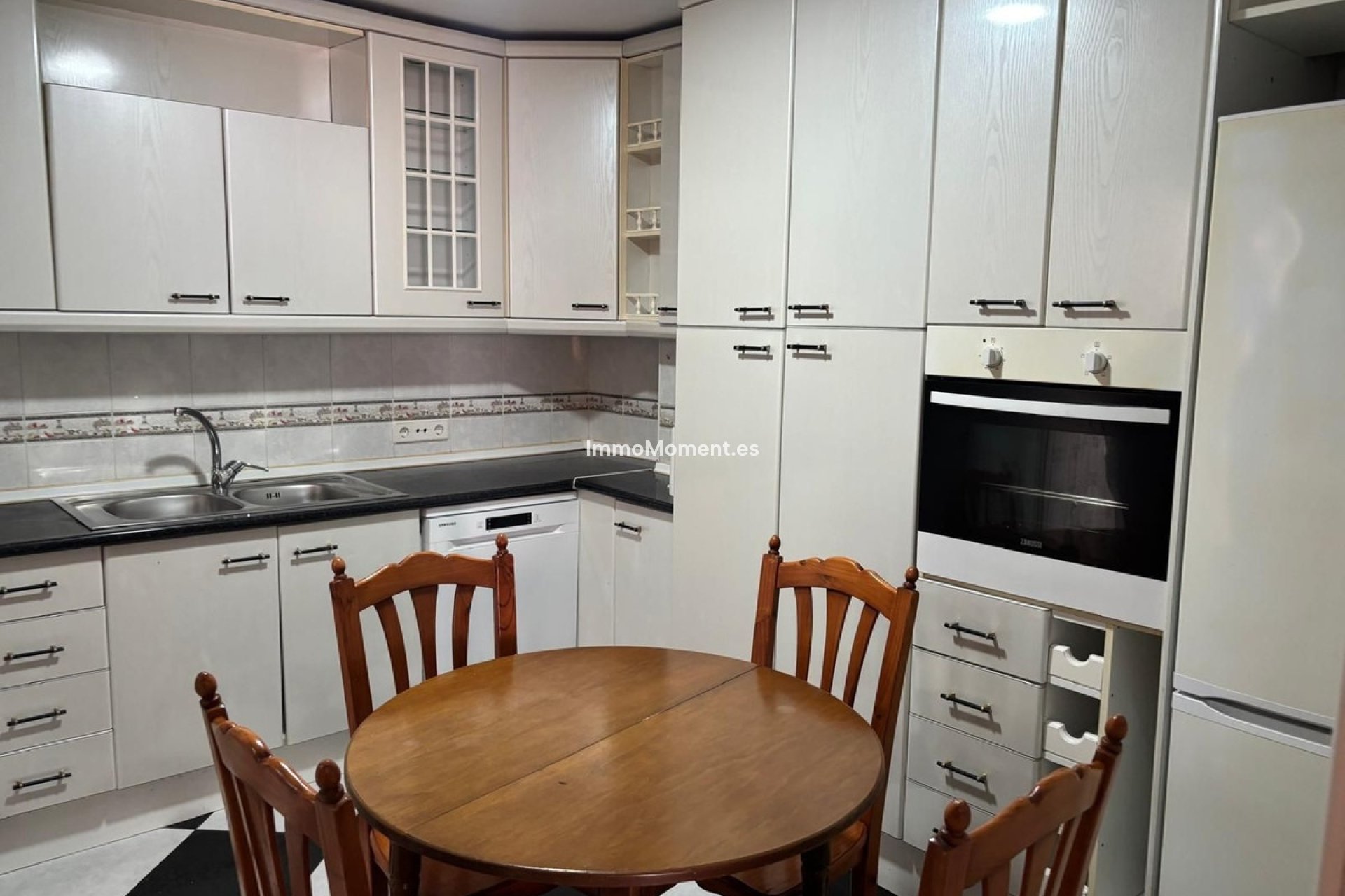 Revente - Maison mitoyenne - Estepona  - Estepona Centro