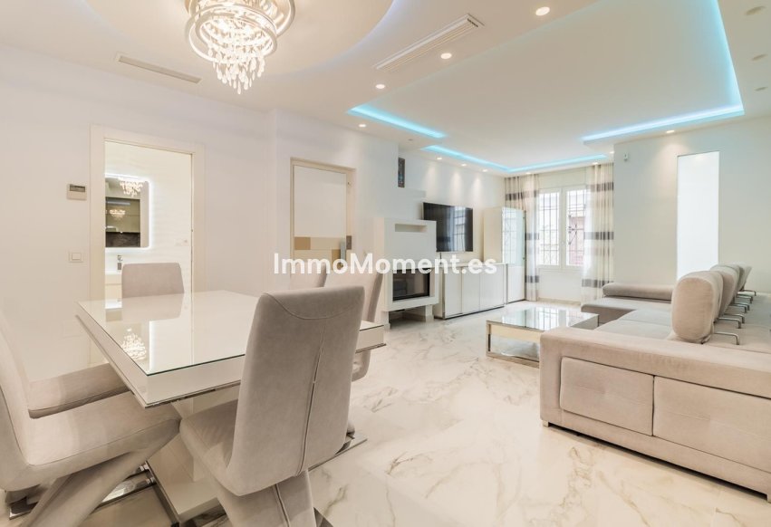 Revente - Maison mitoyenne - Estepona  - Estepona Centro