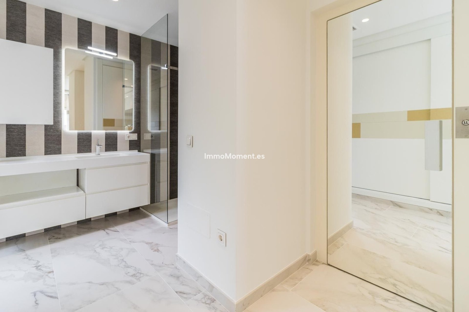 Revente - Maison mitoyenne - Estepona  - Estepona Centro