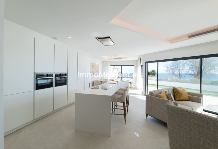 Revente - Maison mitoyenne - Estepona  - Estepona Centro