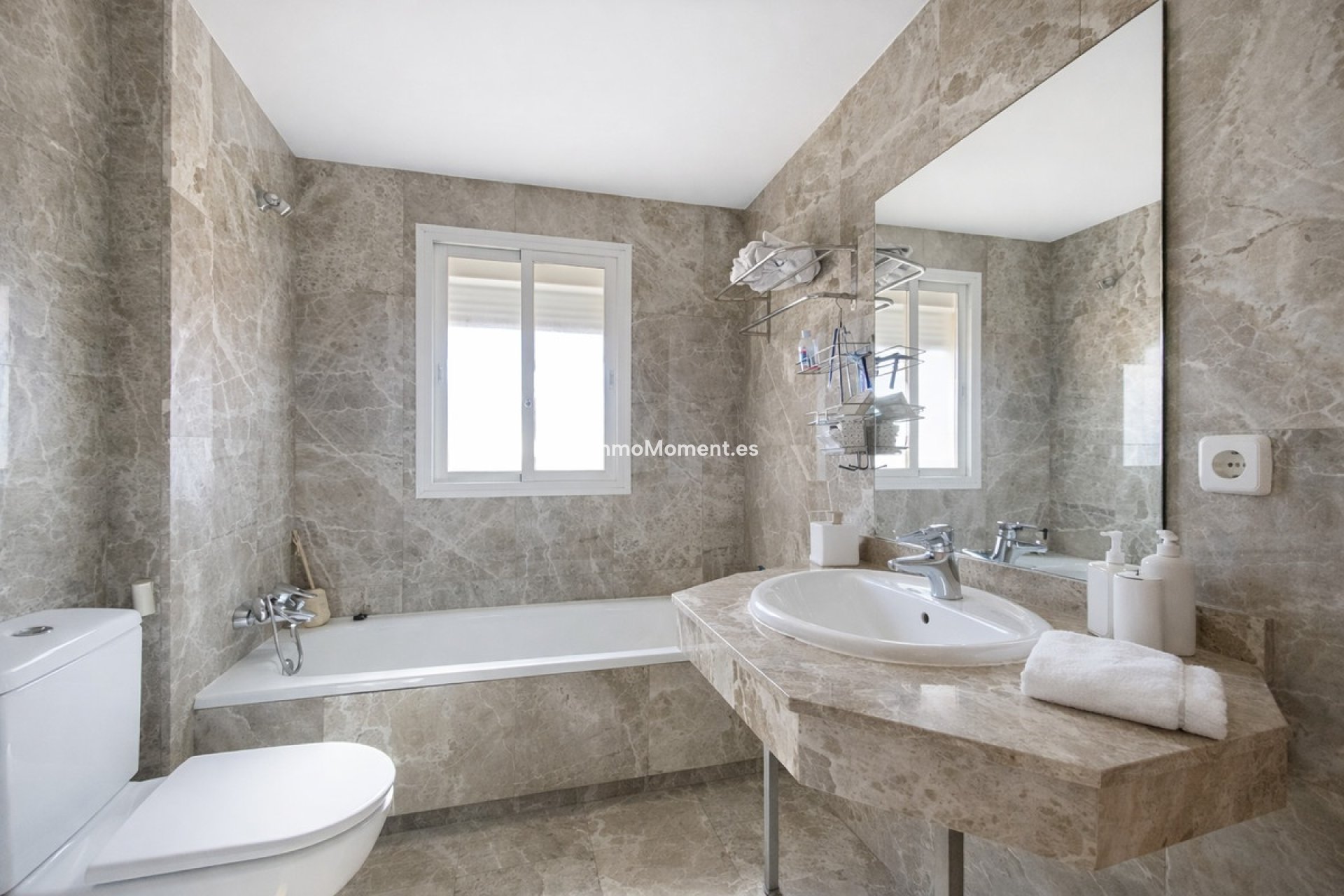 Revente - Maison mitoyenne - Estepona  - Estepona Centro