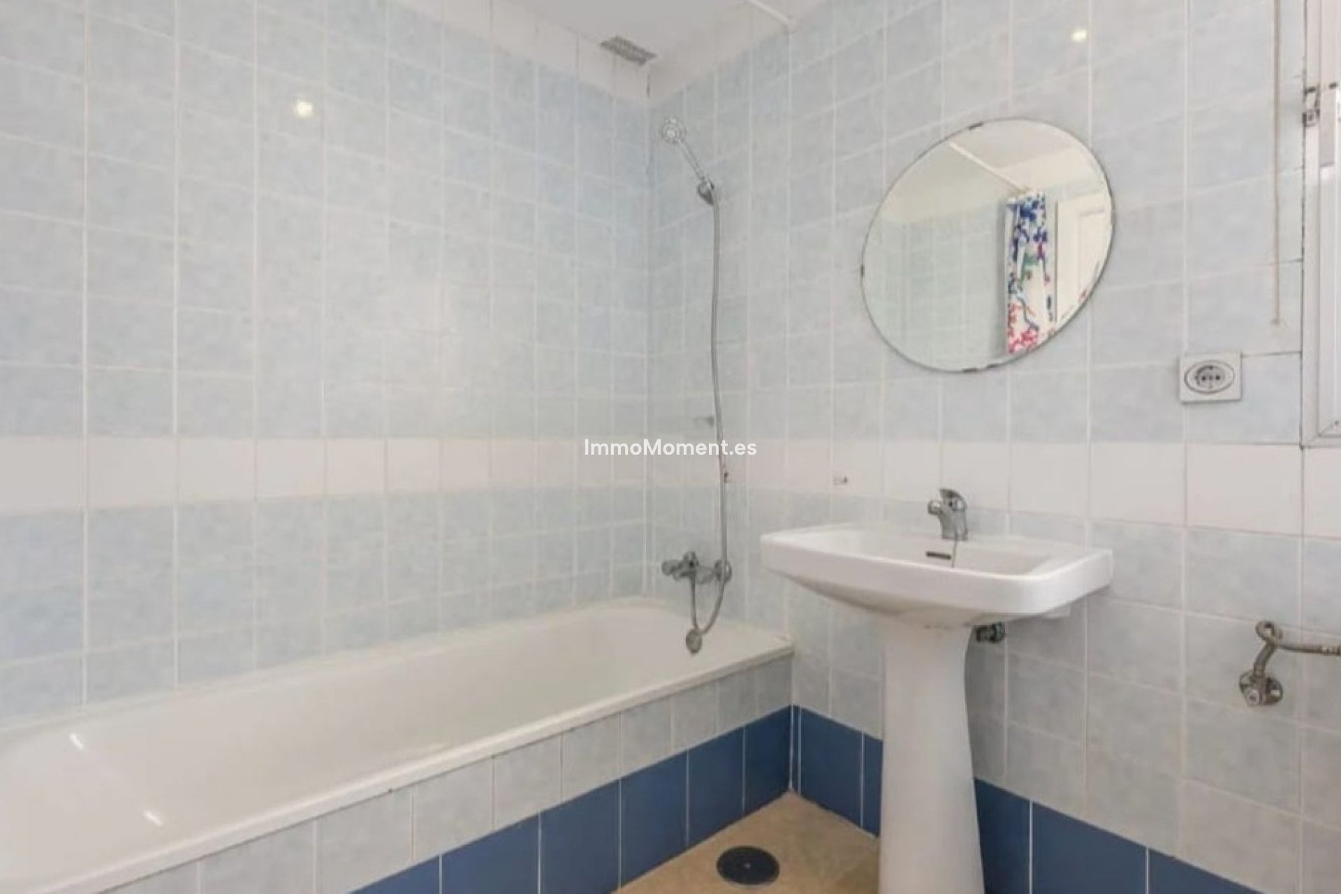 Revente - Maison mitoyenne - Estepona  - Estepona Centro
