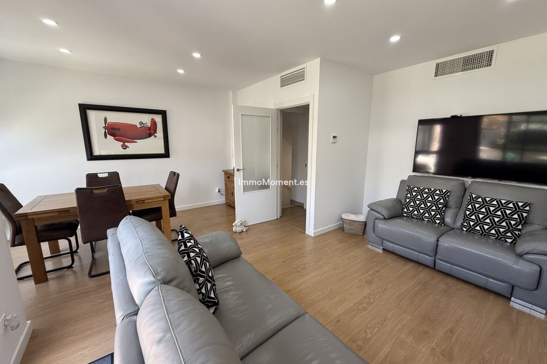 Revente - Maison mitoyenne - Intérieur                       - Churriana