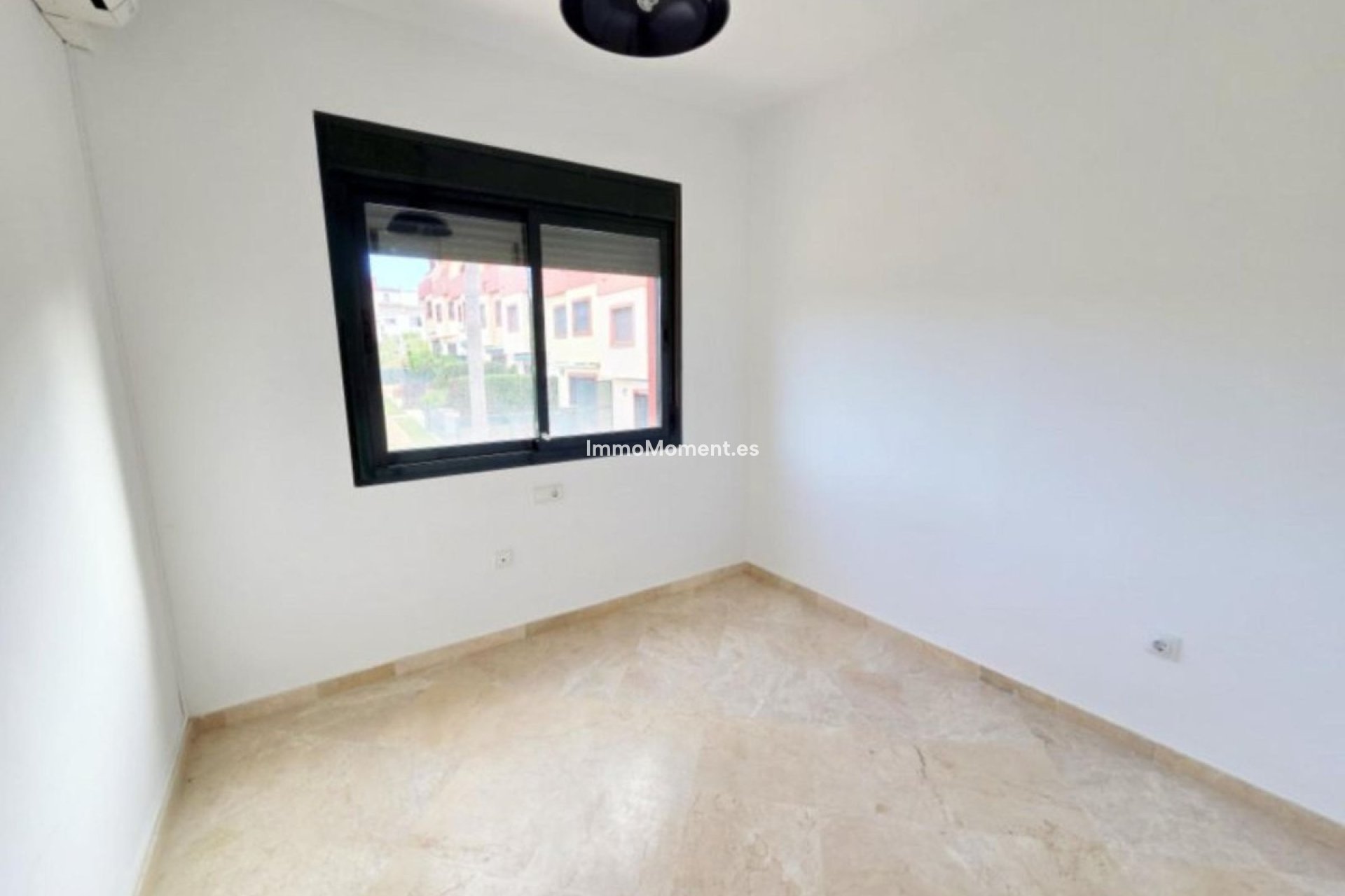 Revente - Maison mitoyenne - Manilva - La Duquesa