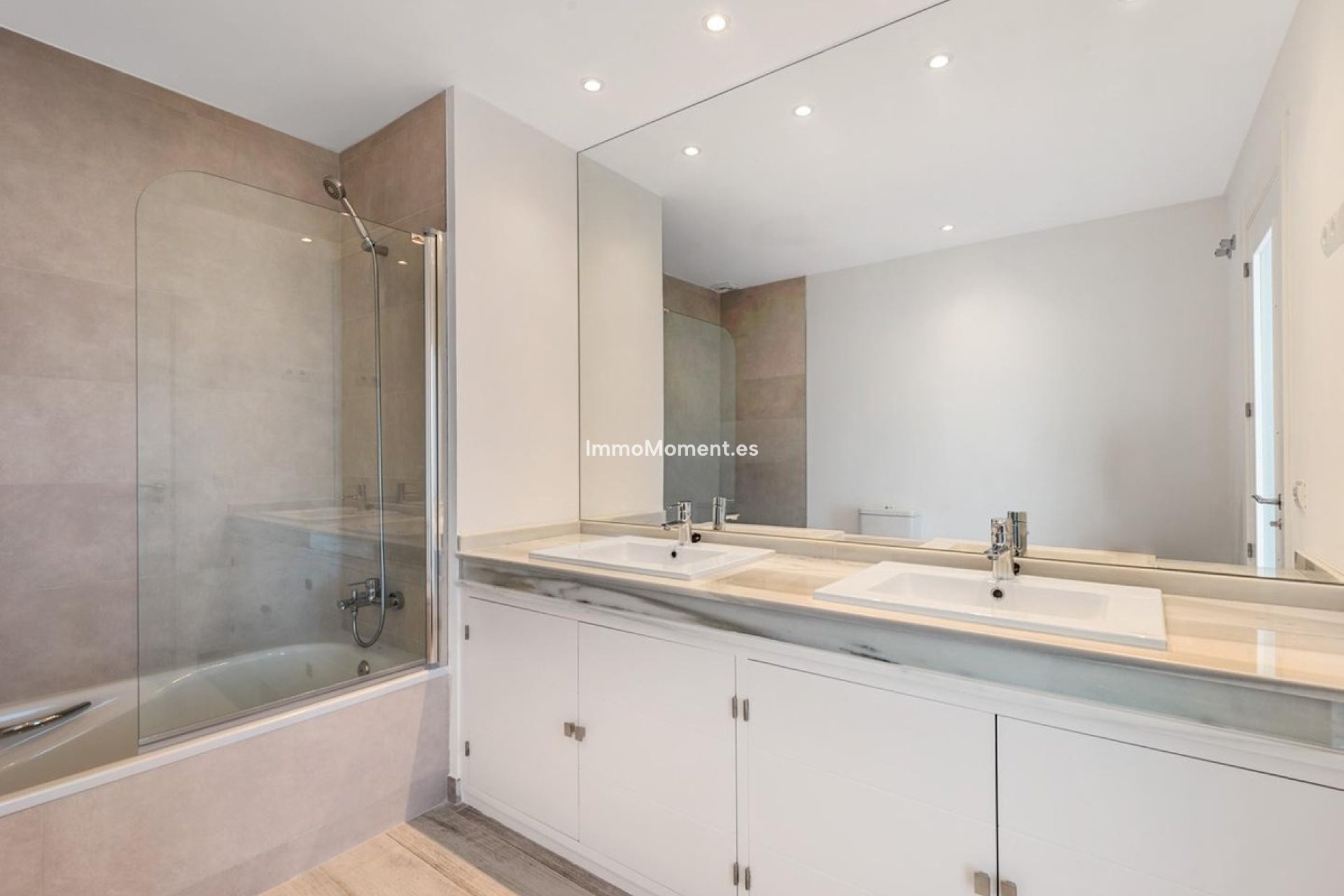 Revente - Maison mitoyenne - Marbella - La Mairena