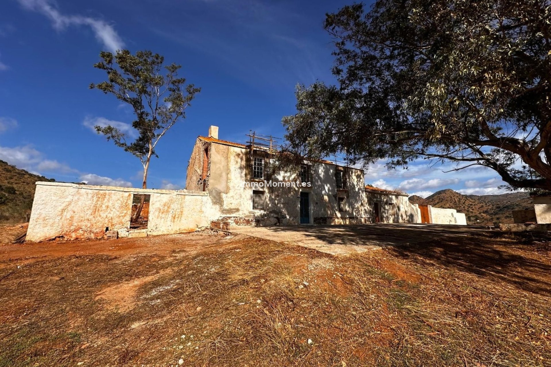 Revente - Terrain - Intérieur                       - Almogía