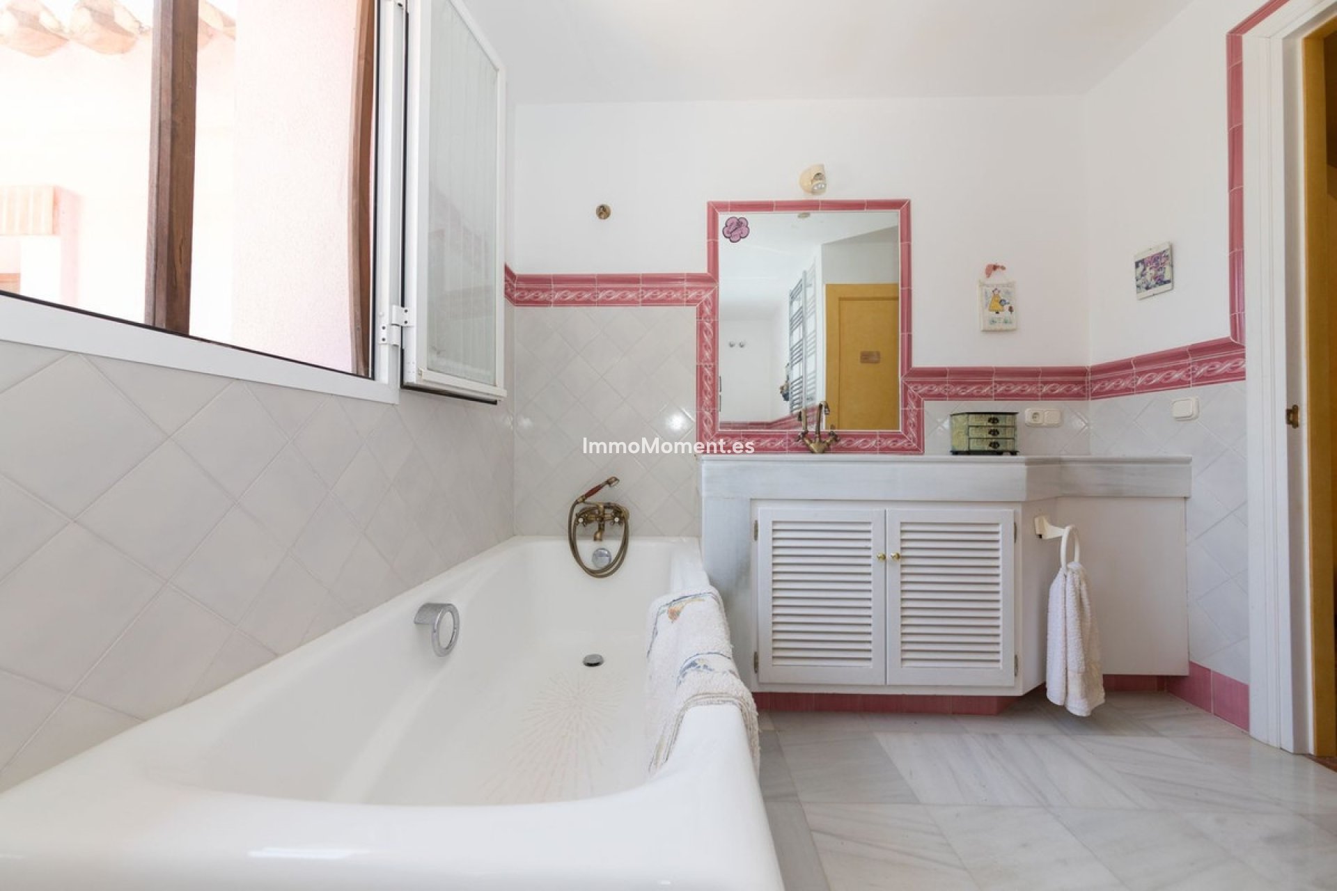 Revente - Villa - Benahavís - Benahavís Centro