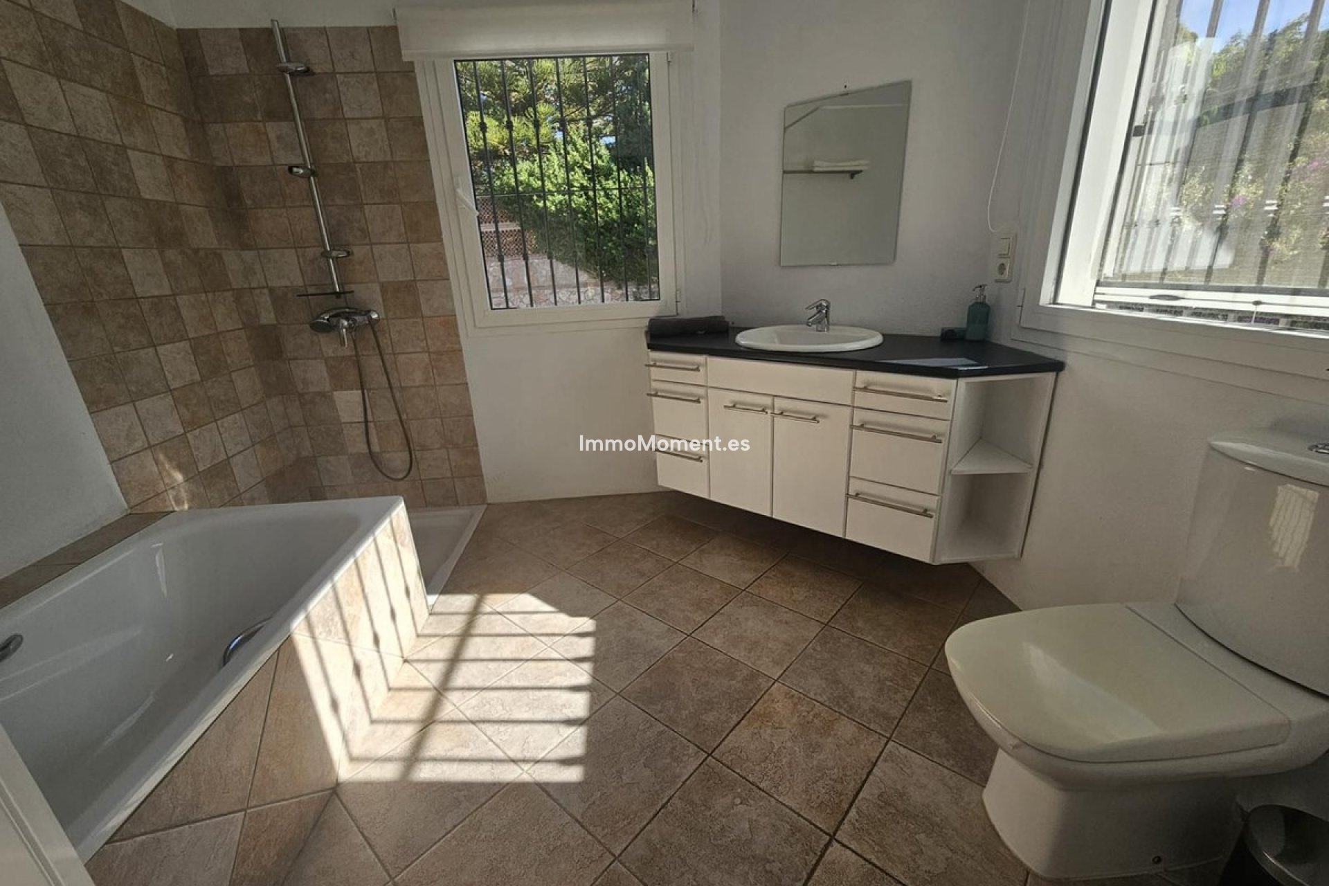 Revente - Villa - Benalmadena - Benalmadena Centro