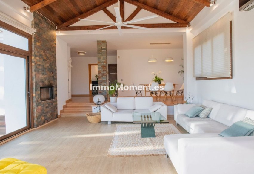 Revente - Villa - Benalmadena - Benalmadena Centro