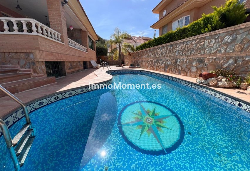 Revente - Villa - Benidorm - Benidorm Centro